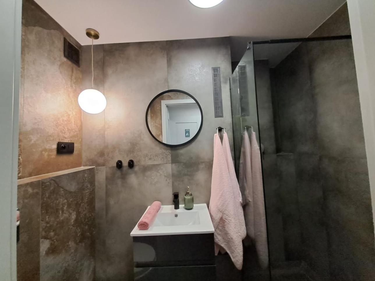 Dk Apartamenty Hotelove Гіжицько Екстер'єр фото